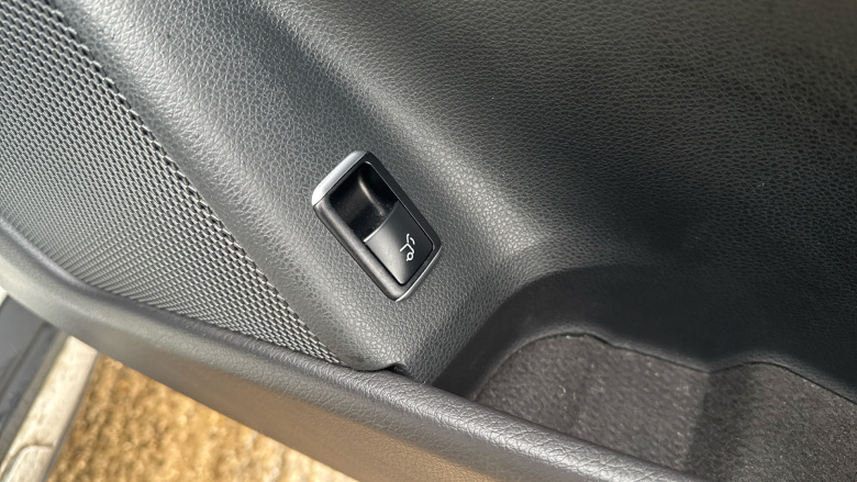 Mercedes-Benz GLA 200 AMG Line Premium 5dr Auto Petrol Hatchback